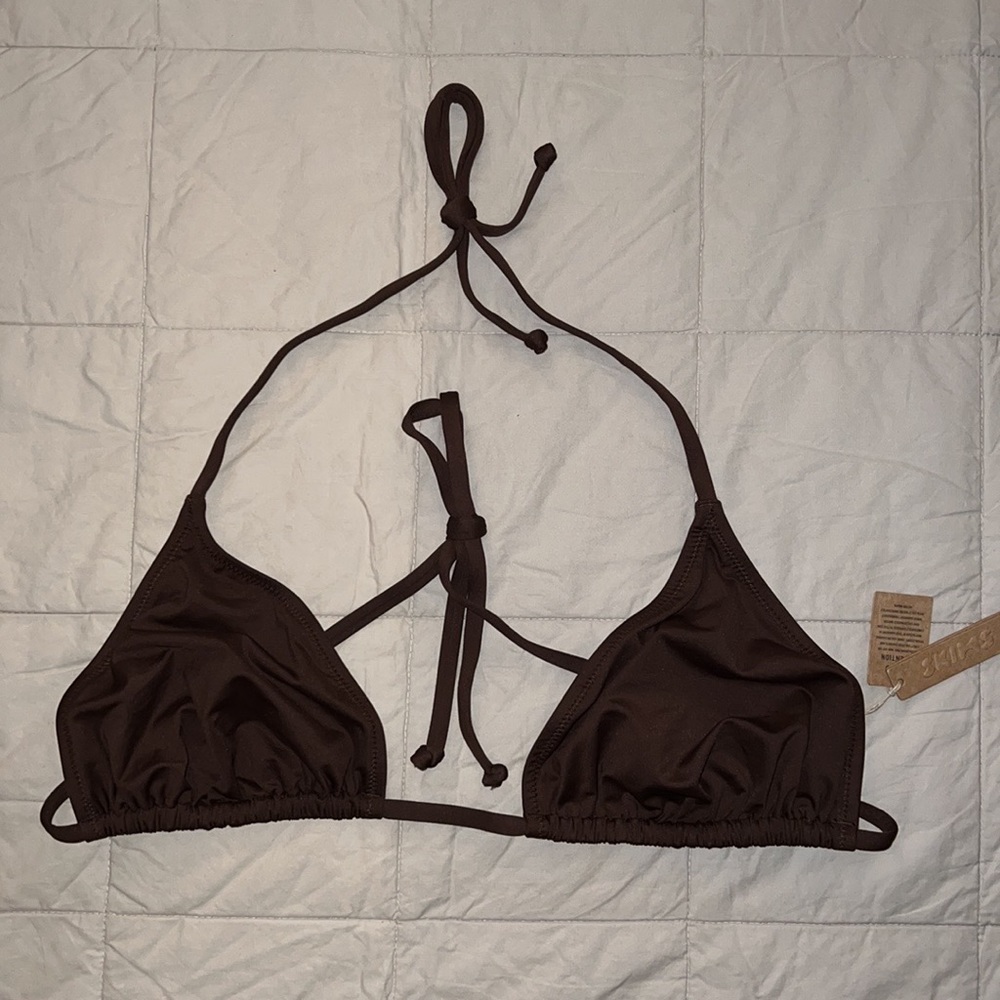 SKIMS SWIM TRIANGLE TOP - Picture 2 of 6